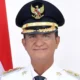 Profil wakil bupati sangihe helmud hontong yang wafat di penerbangan denpasar makassar