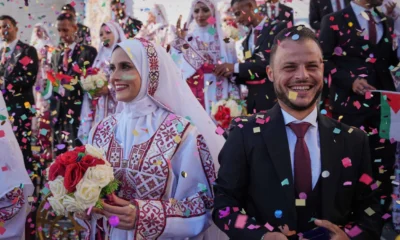 Puluhan warga gaza nikah massal di tengah reruntuhan bangunan