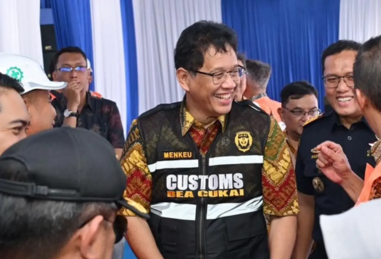 Purbaya puji orang bea cukai pintar pintar
