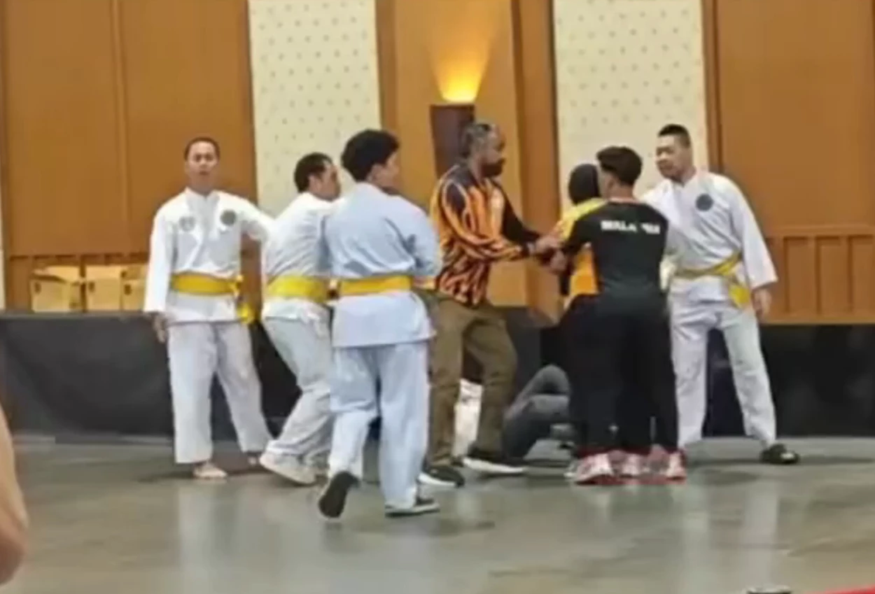 Tak terima kalah, ofisial tim silat malaysia serang wasit dan juri sea games 2025