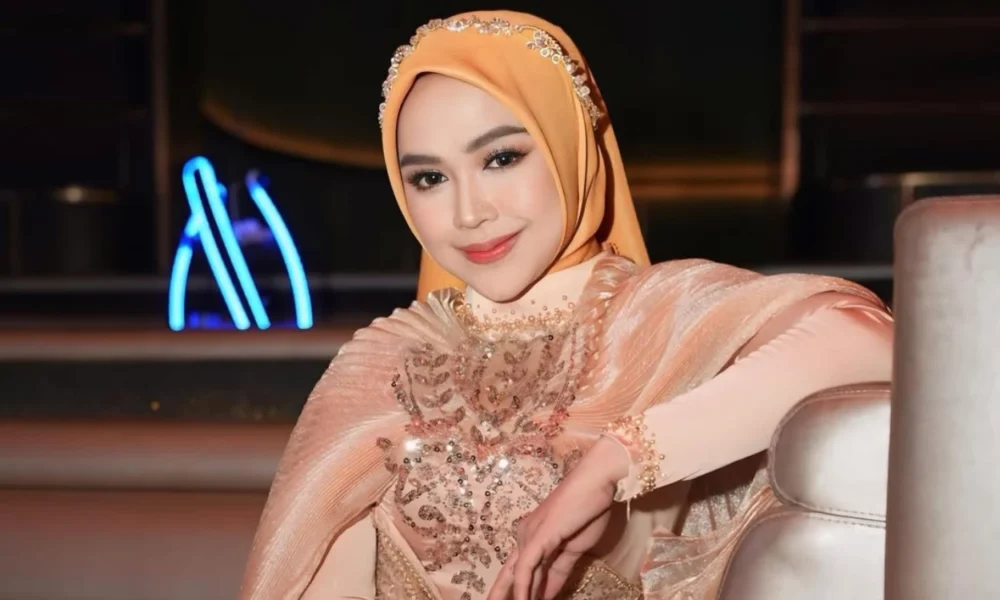 Terjun ke lokasi bencana di sumbar, ria ricis kondisinya masih sangat kritis