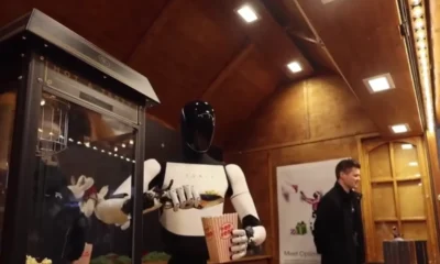 Tesla perkenalkan robot optimus di berlin