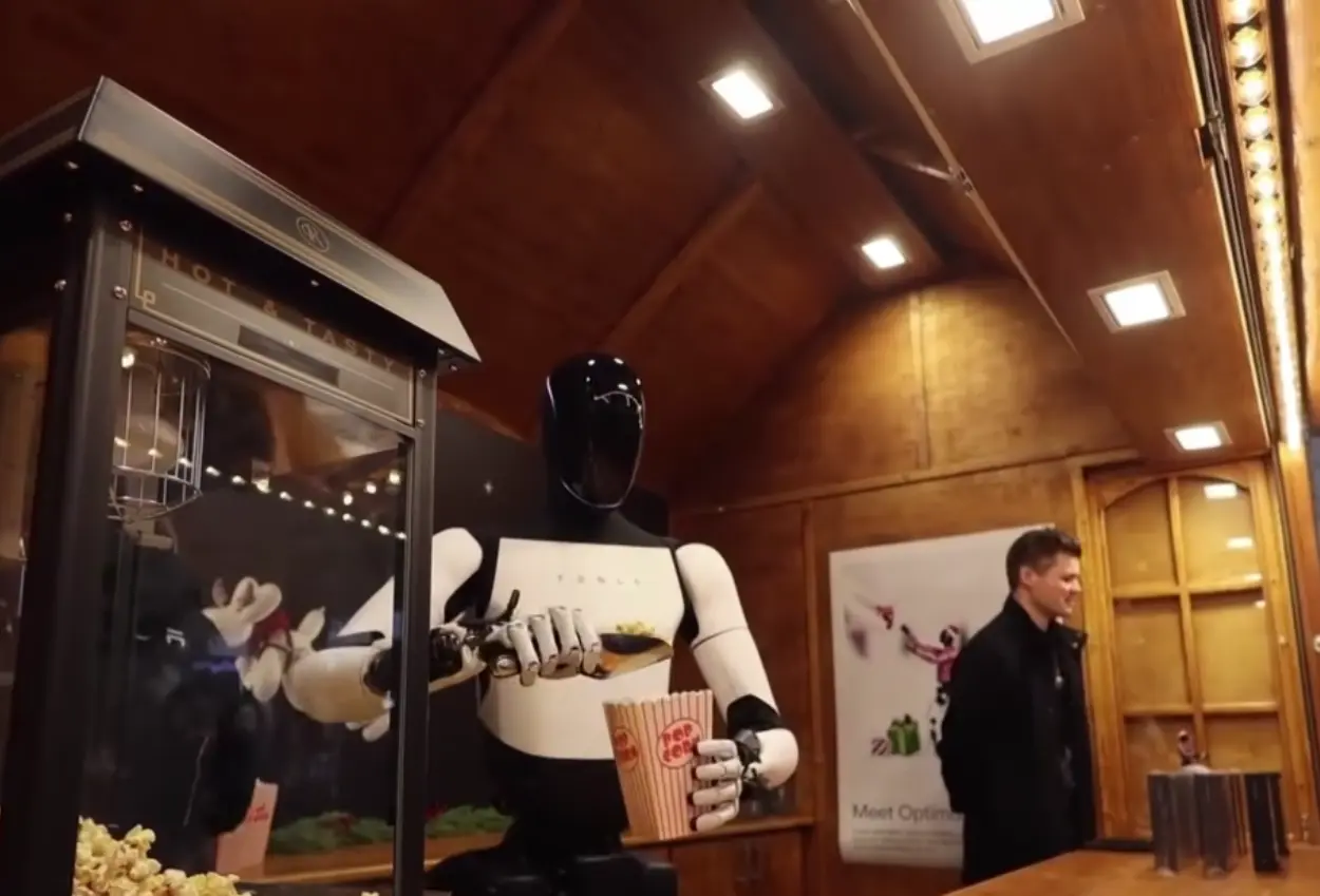 Tesla perkenalkan robot optimus di berlin
