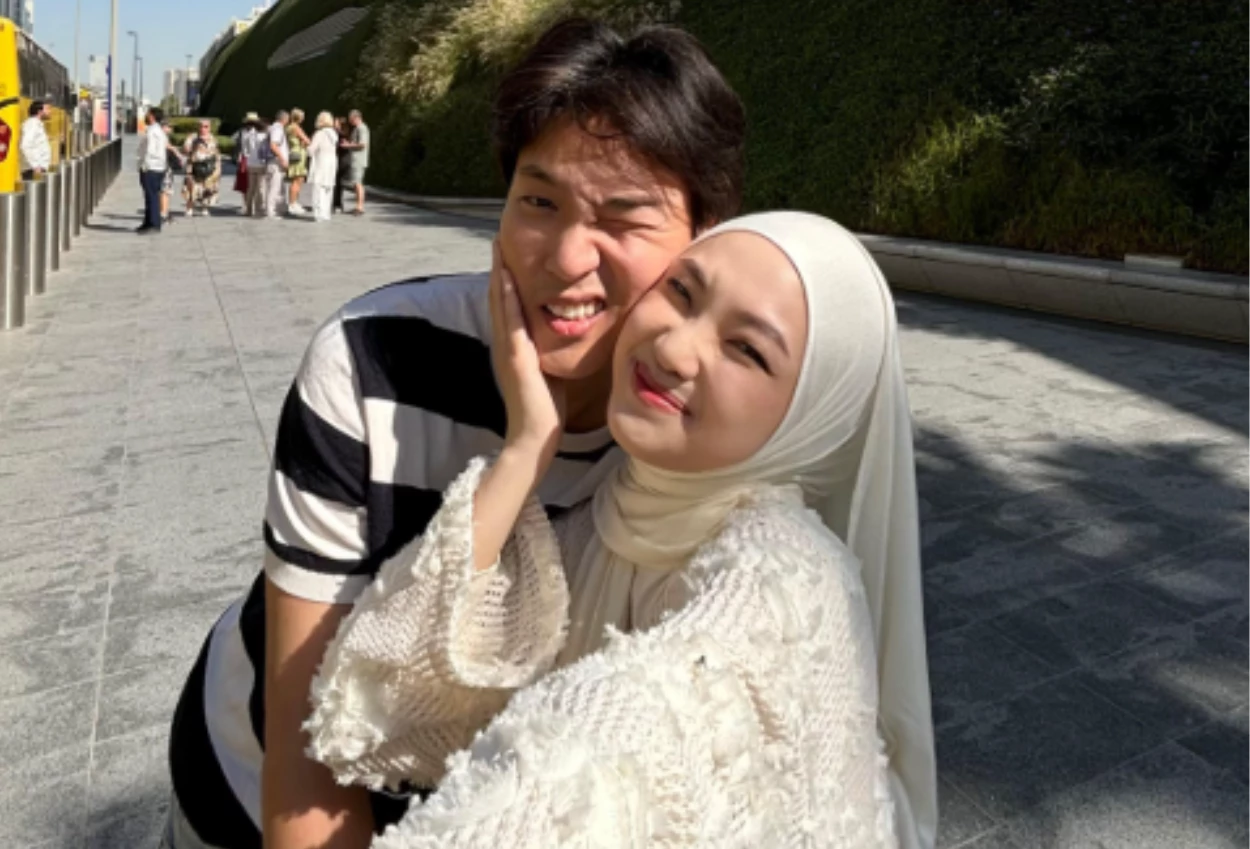 Tok! na daehoon resmi cerai dengan jule secara verstek