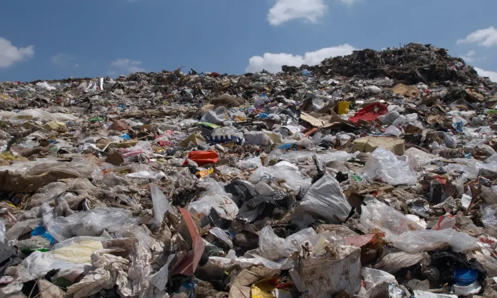 Turun tangan bantu tangsel tangani sampah, klh minta tpa cipeucang beroperasi kembali