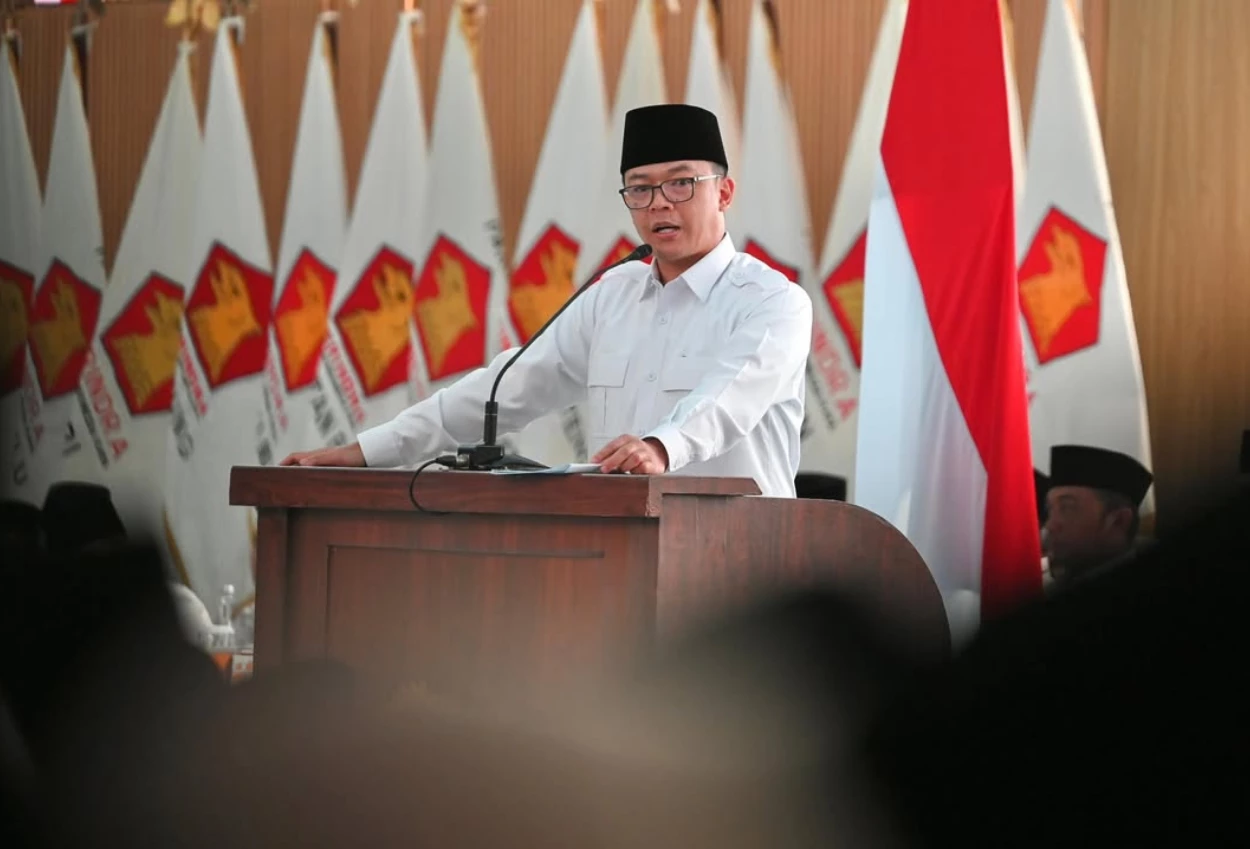 Umrah saat warganya dilanda bencana, bupati aceh selatan dicopot dari ketua dpc gerindra