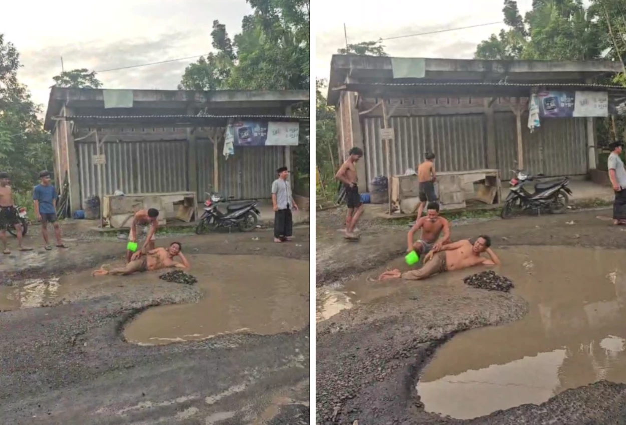 Viral! kades bonder mandi lumpur di tengah jalan rusak sebagai bentuk protes
