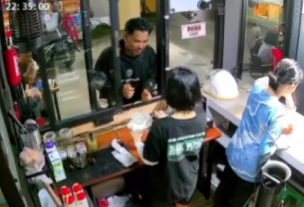 Viral! mahasiswi di tarakan dilecehkan saat bekerja, pelaku panggil 'sayang' dan paksa korban untuk temani pulang