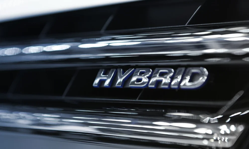 Apakah mobil hybrid perlu dipanaskan sebelum digunakan ini jawabannya!
