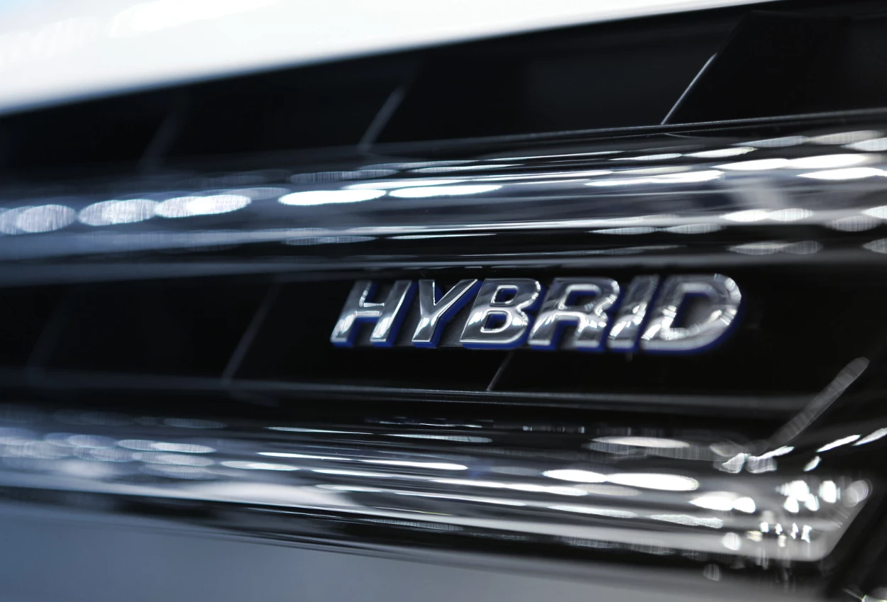 Apakah mobil hybrid perlu dipanaskan sebelum digunakan ini jawabannya!