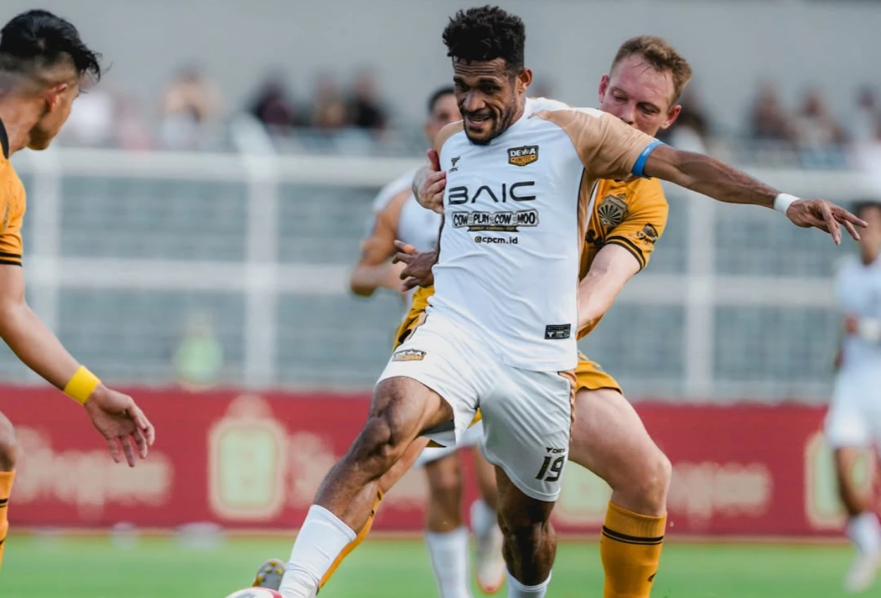 Bhayangkara fc vs dewa united 1 0 rafael struick kartu merah, guardian kunci 3 poin