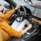 Catat! ini hal penting yang perlu ada di mobil wanita