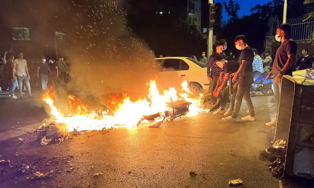 Demo di iran pecah! tewaskan 36 orang