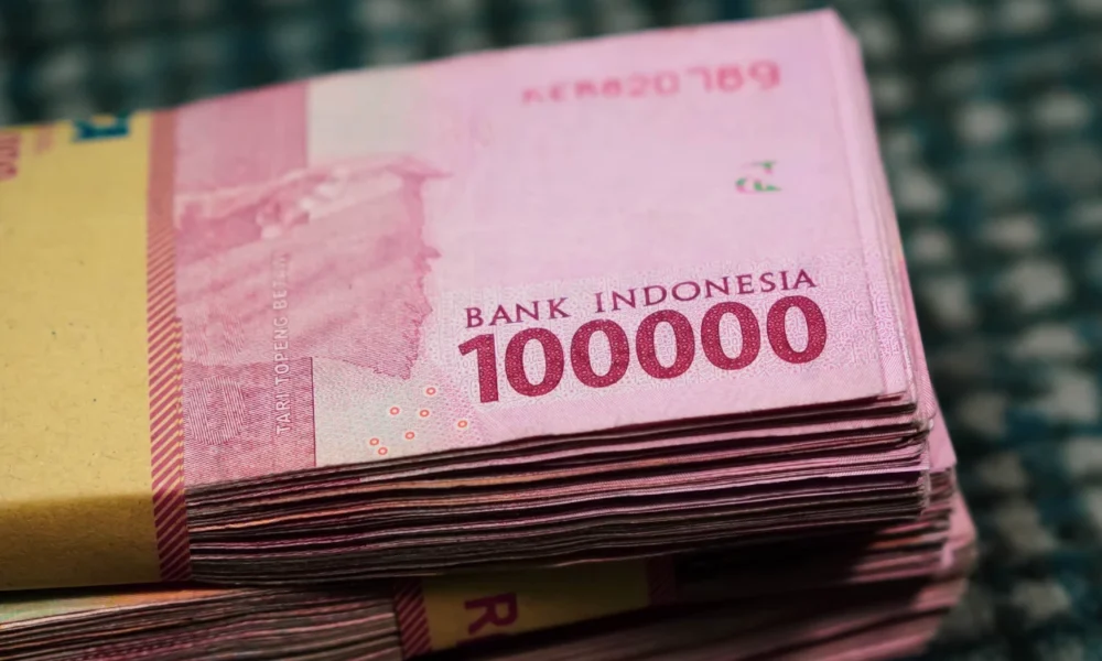 Gaji ratusan pegawai desa sumberjaya mandek sejak agustus 2025 imbas kasus korupsi