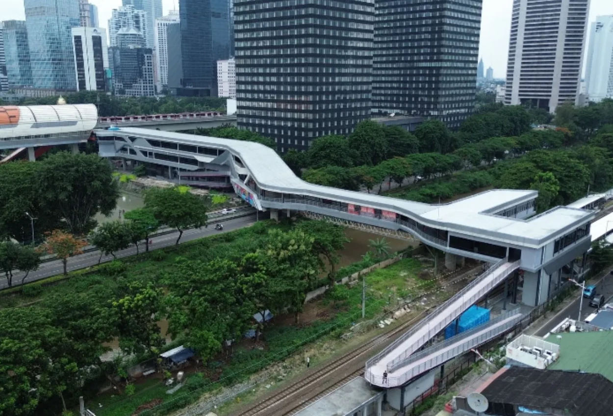 Jembatan lingkar segera dibangun, mrt lrt krl bakal terhubung di dukuh atas!