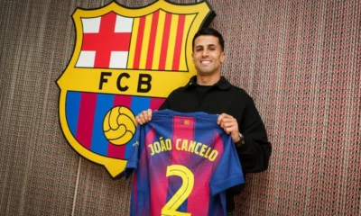 Joao cancelo resmi gabung kembali ke barcelona