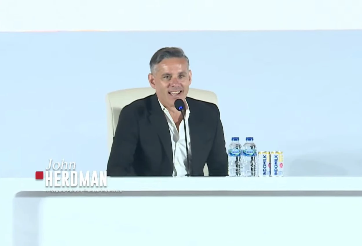 John herdman resmi diperkenalkan pssi sebagai pelatih timnas indonesia