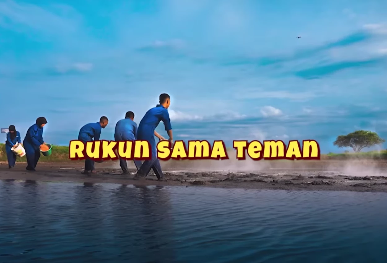 Lirik lagu rukun sama teman karya mendikdasmen, wajib dinyanyikan saat upacara
