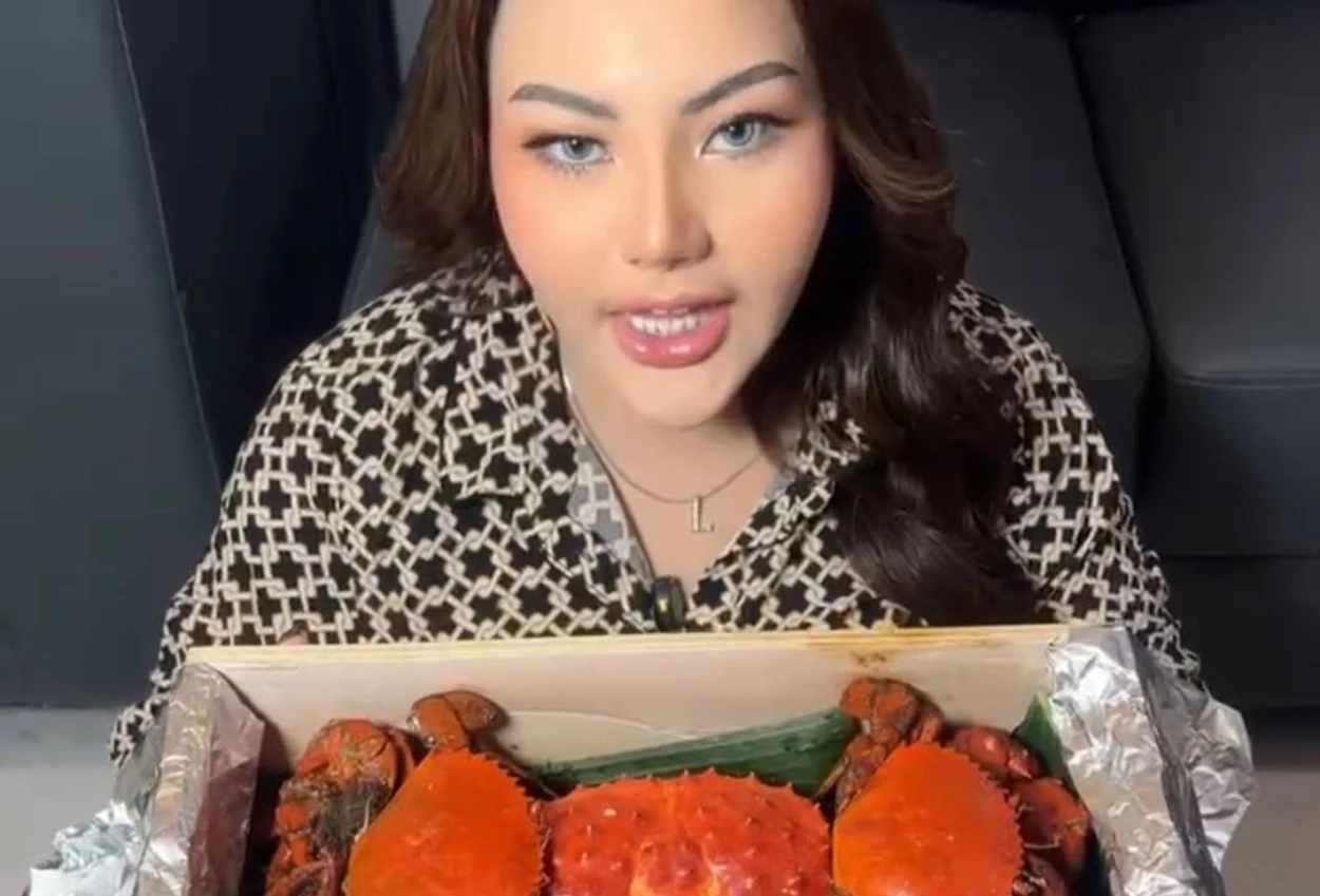 Lisa mariana dan keluarga keracunan usai makan kepiting alaska hingga pihak restoran buka suara
