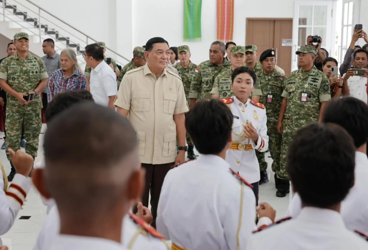 Menhan tinjau pendidikan militer di perbatasan indonesia timor leste, ada apa