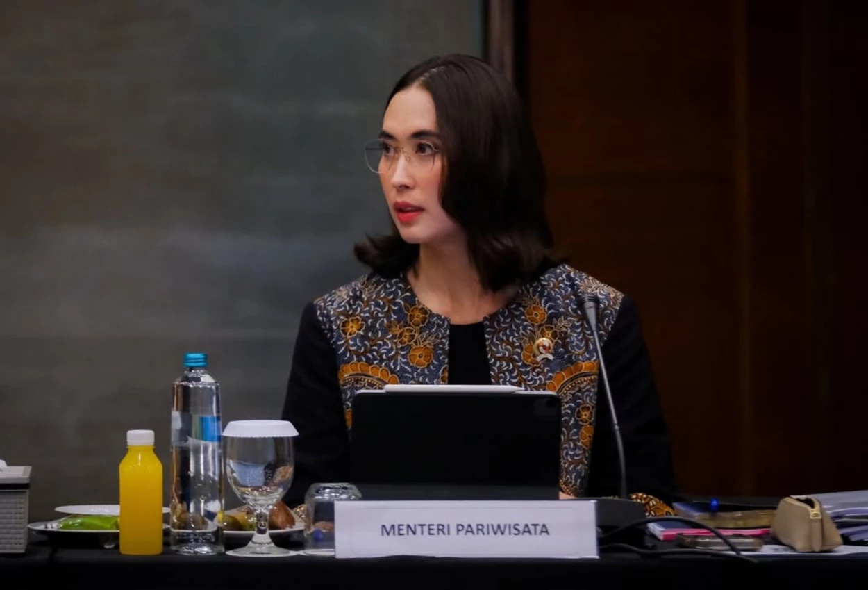 Menpar widiyanti saya tidak disemprot oleh ketua komisi vii dpr