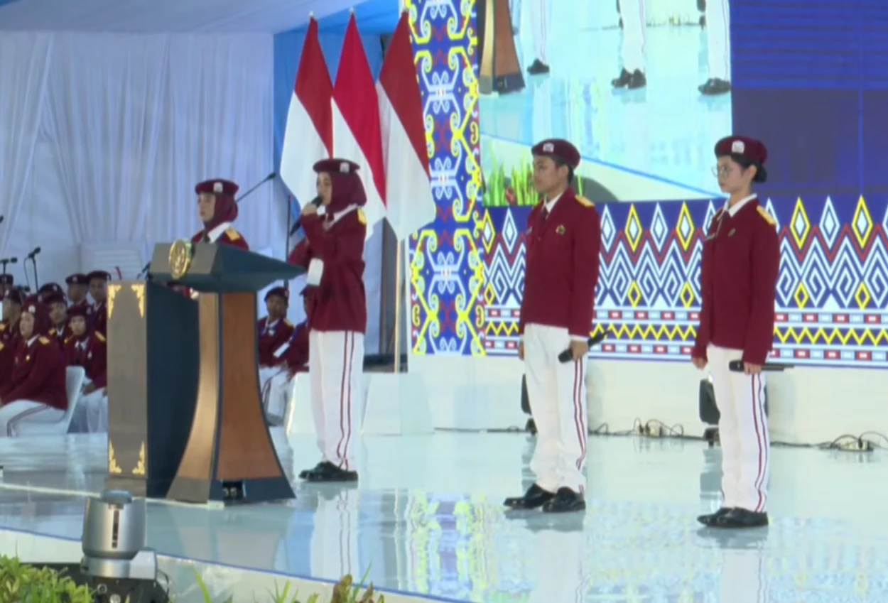 Prabowo kagum, siswa sekolah rakyat sampaikan pidato perdamaian dalam empat bahasa