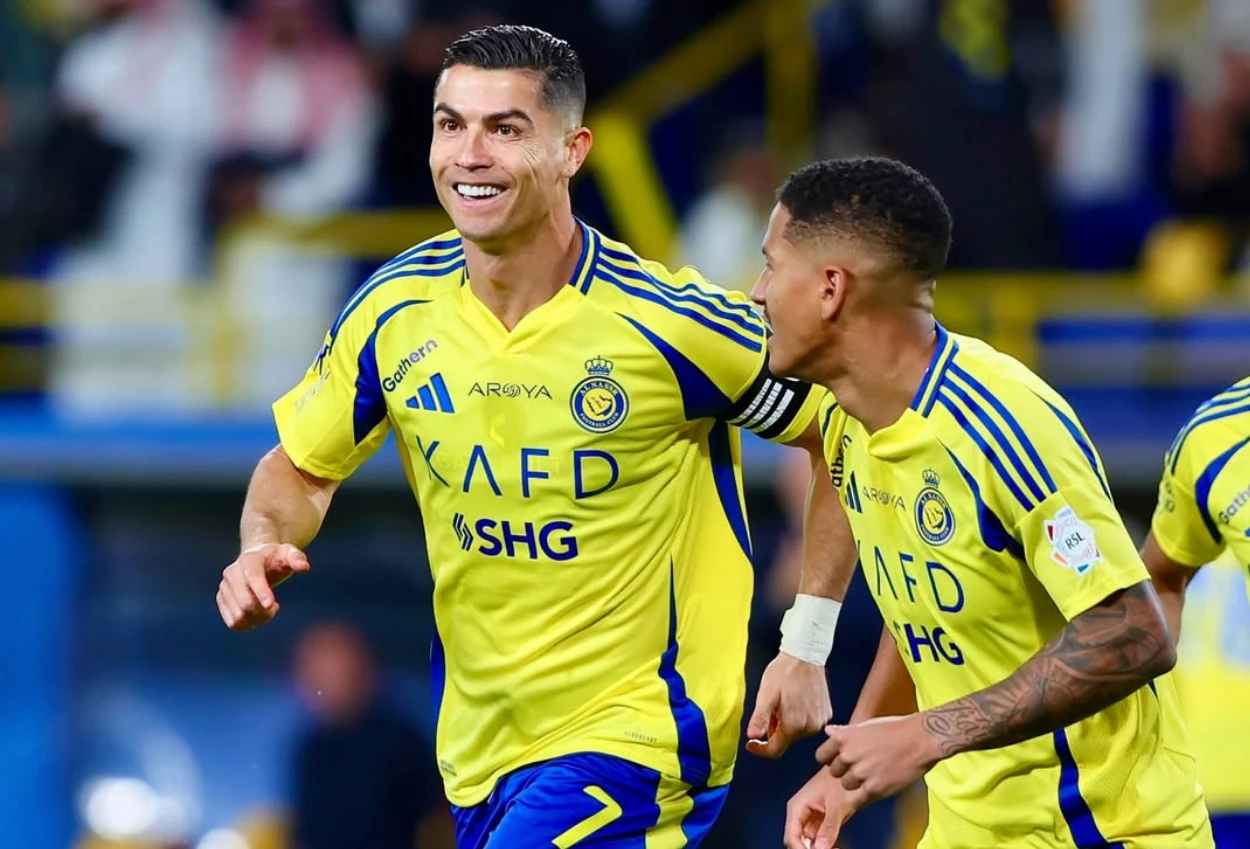 Ronaldo diminta untuk tinggalkan klub oleh fans al nassr karena gagal meraih trofi