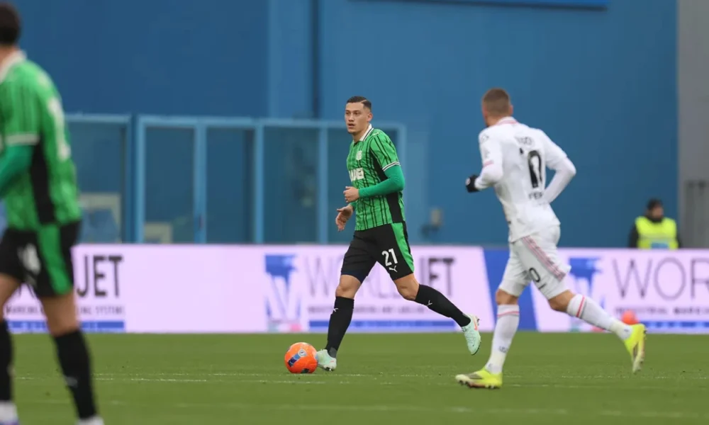 Sassuolo vs cremonese 1 0 jay idzes dkk kalahkan emil audero