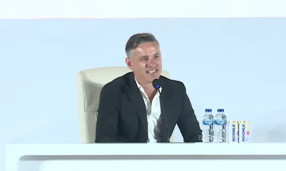 Siap ditekan suporter timnas indonesia demi lolos pildun, john herdman tekanan itu hadiah!