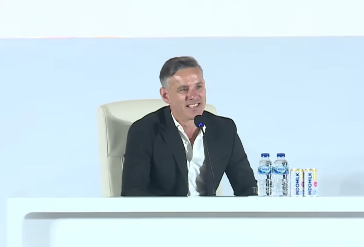 Siap ditekan suporter timnas indonesia demi lolos pildun, john herdman tekanan itu hadiah!