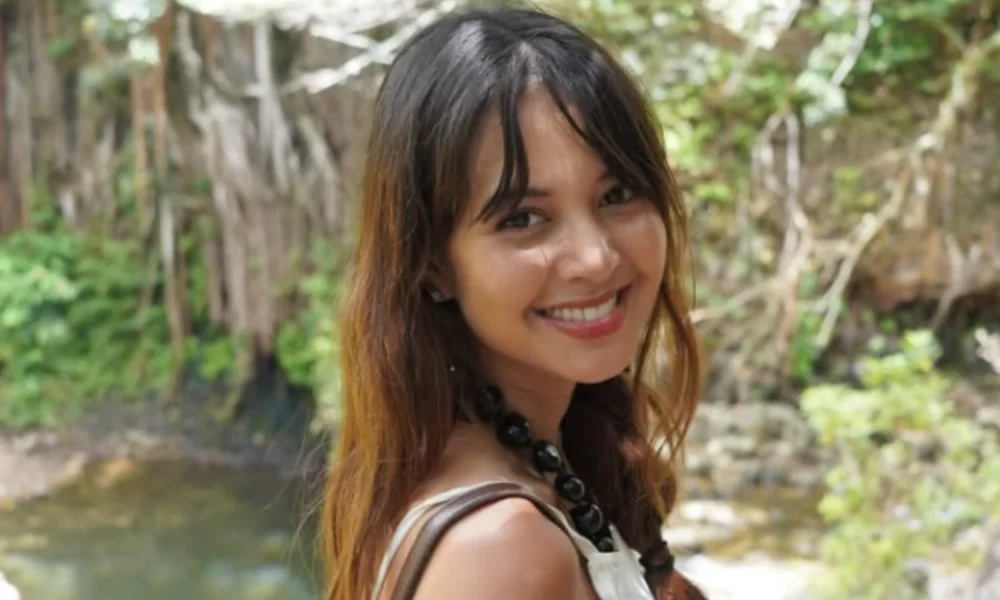 Terbitkan buku, aurelie moeremans akui pernah jadi korban grooming saat usia 15 tahun