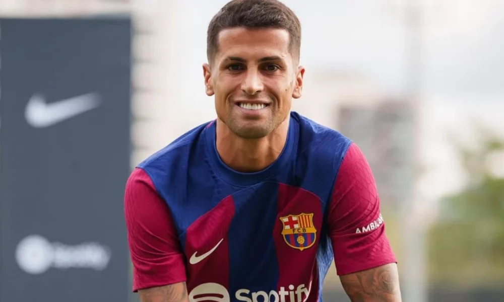 Tinggalkan al hilal, joao cancelo siap gabung barcelona kembali!