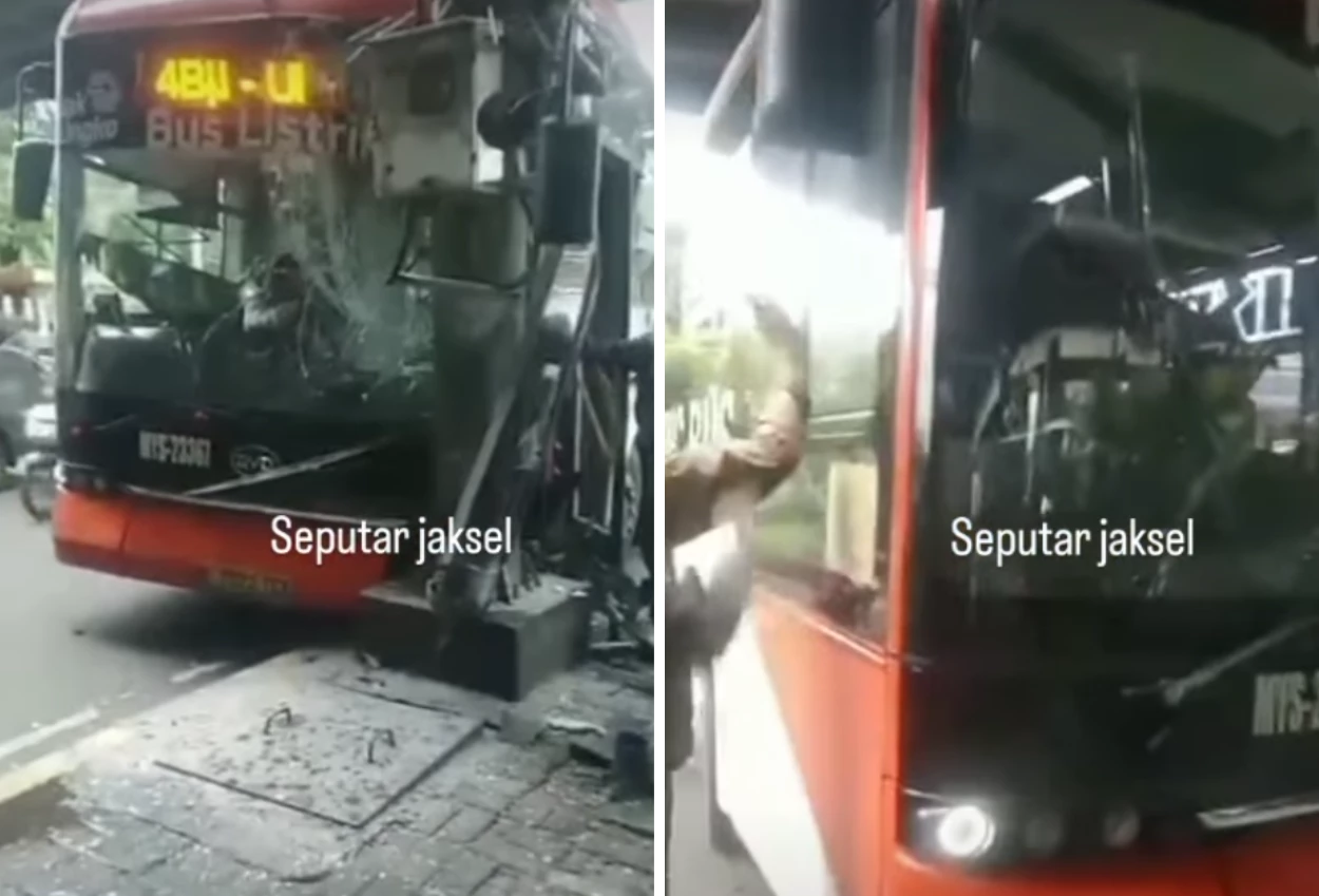 Transjakarta ringsek akibat hantam tiang di tanjung barat