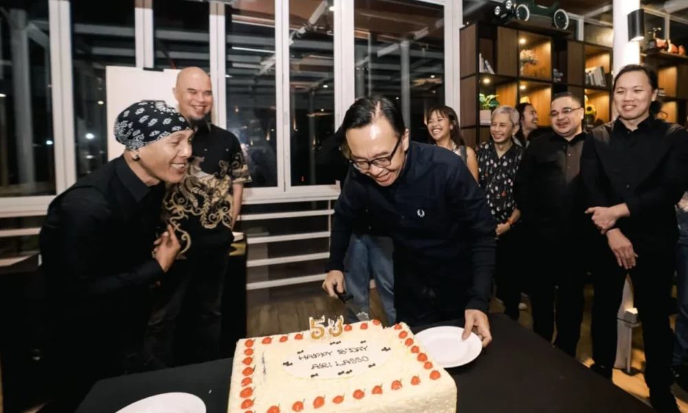 Ucapan ahmad dhani di ulang tahun ari lasso semoga dapat jodoh baru