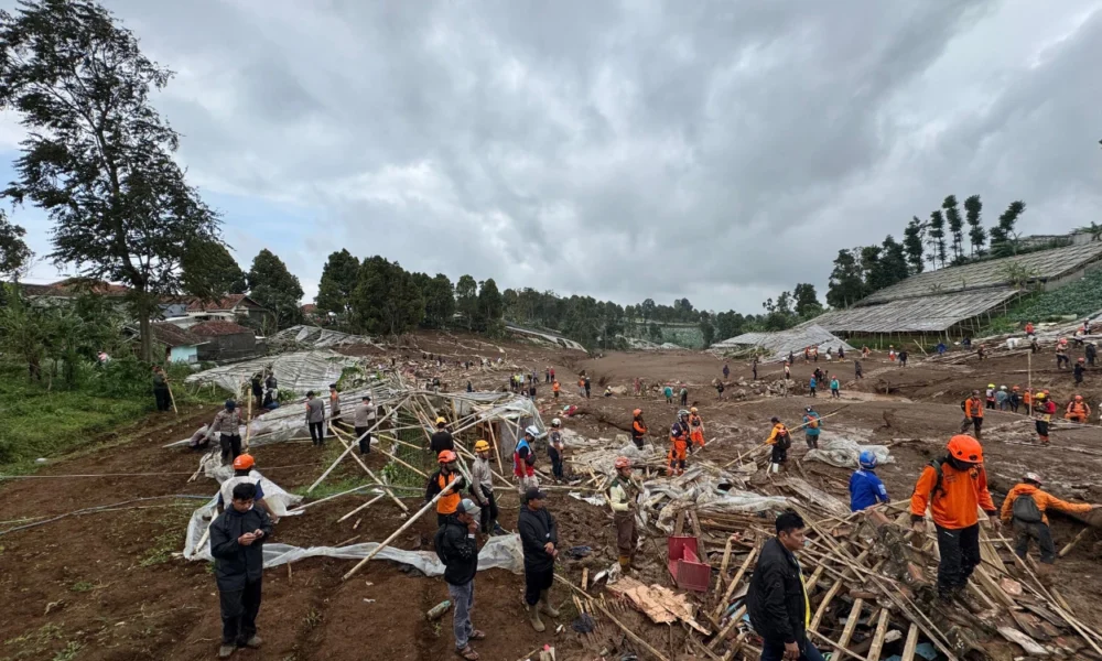 Update lonsgor cisarua bandung barat, 25 kantong jenazah berhasil dievakuasi