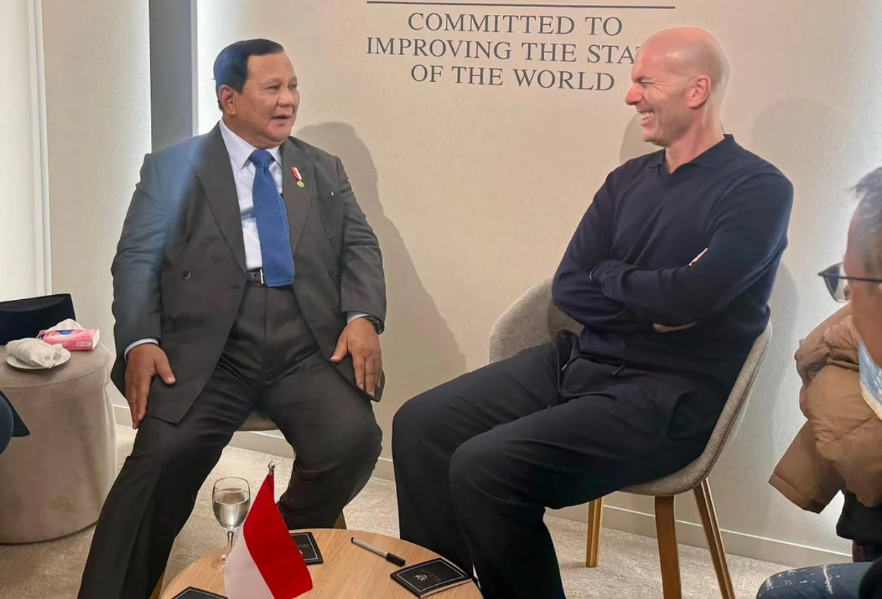 Usai bertemu zidane, prabowo mau tiap sekolah baru punya lapangan sepak bola