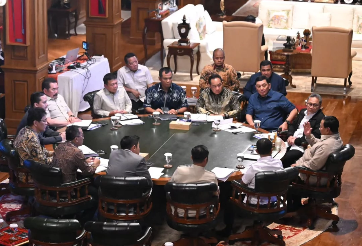 Usai lawatan, prabowo panggil bahlil hingga purbaya ke hambalang