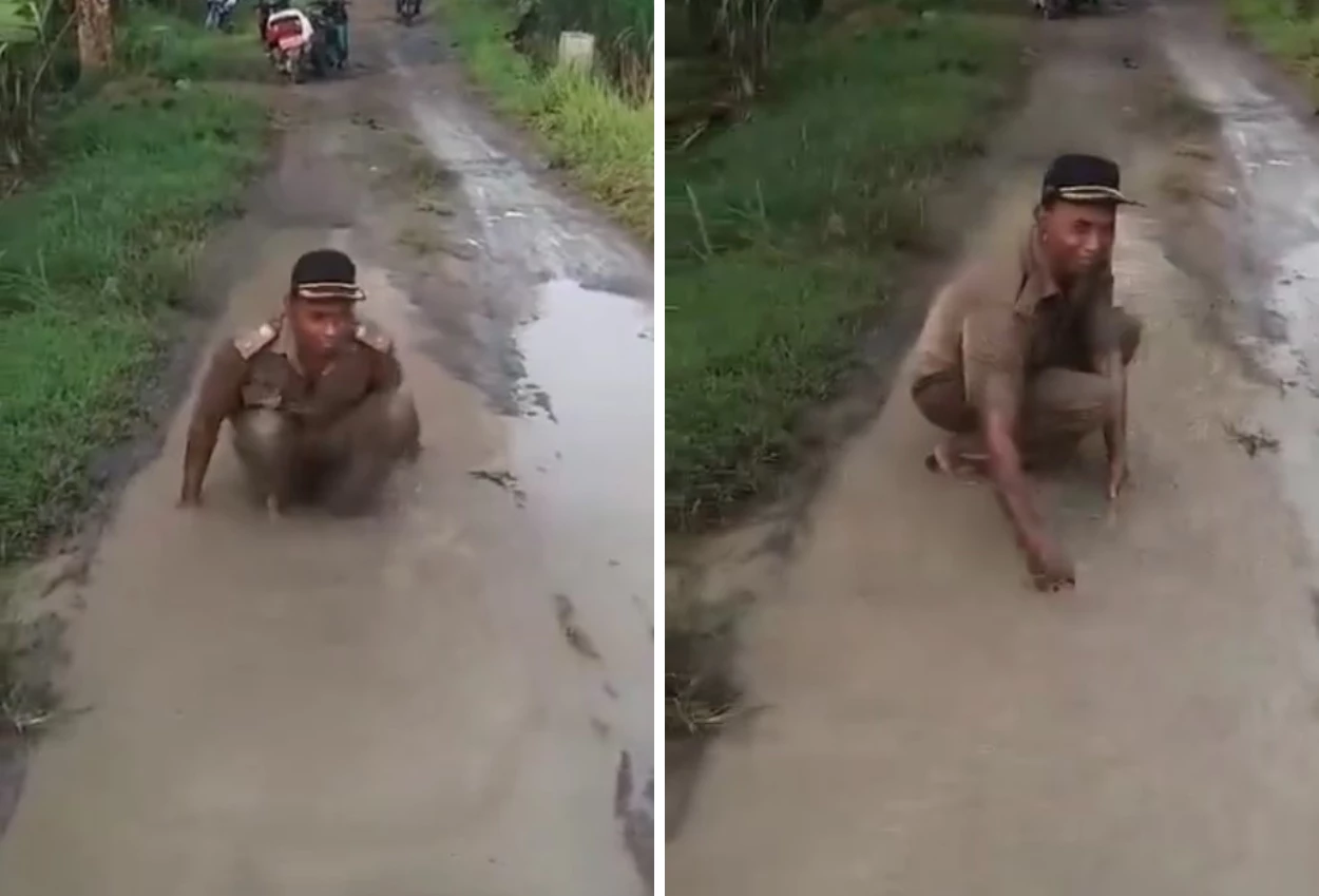 Viral! kades di jawa tengah nekat mandi lumpur di kubangan jalan rusak