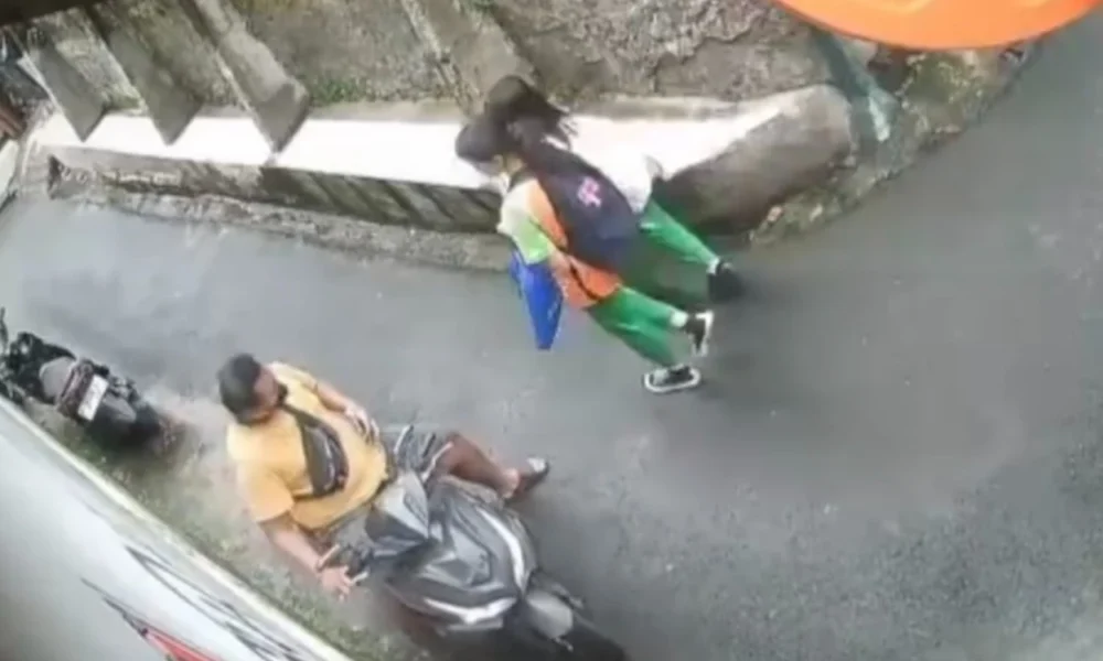 Viral! pria tak dikenal tunjukkan kemaluannya di depan dua bocah sd di tebet