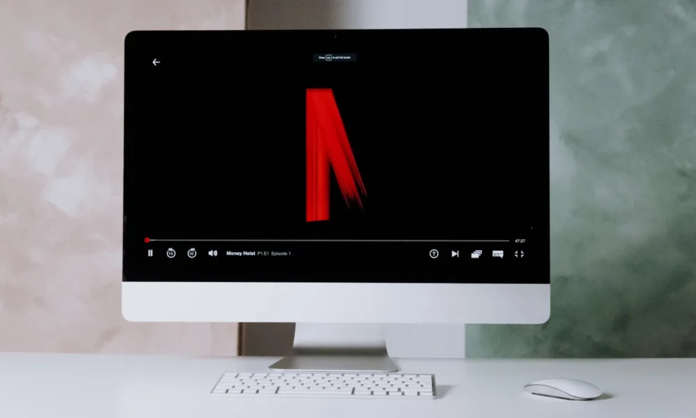 25+ Serial dan Film Terbaru Netflix Februari