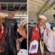 Aisar Khaled Berangkatkan Umrah Pedagang Es Kue Gabus yang Viral