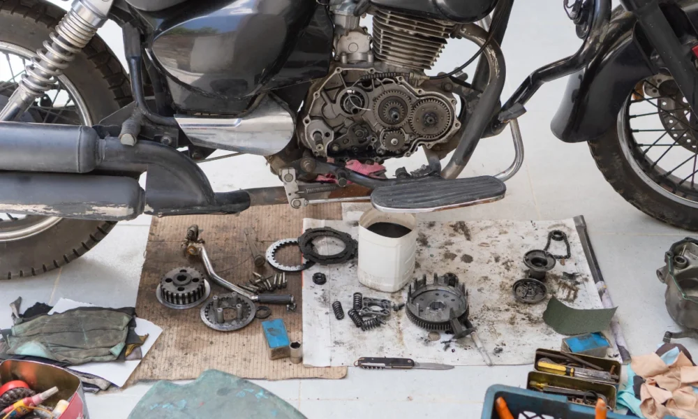 Apa Penyebab Oli Motor Bocor Begini Cara Mengatasinya!