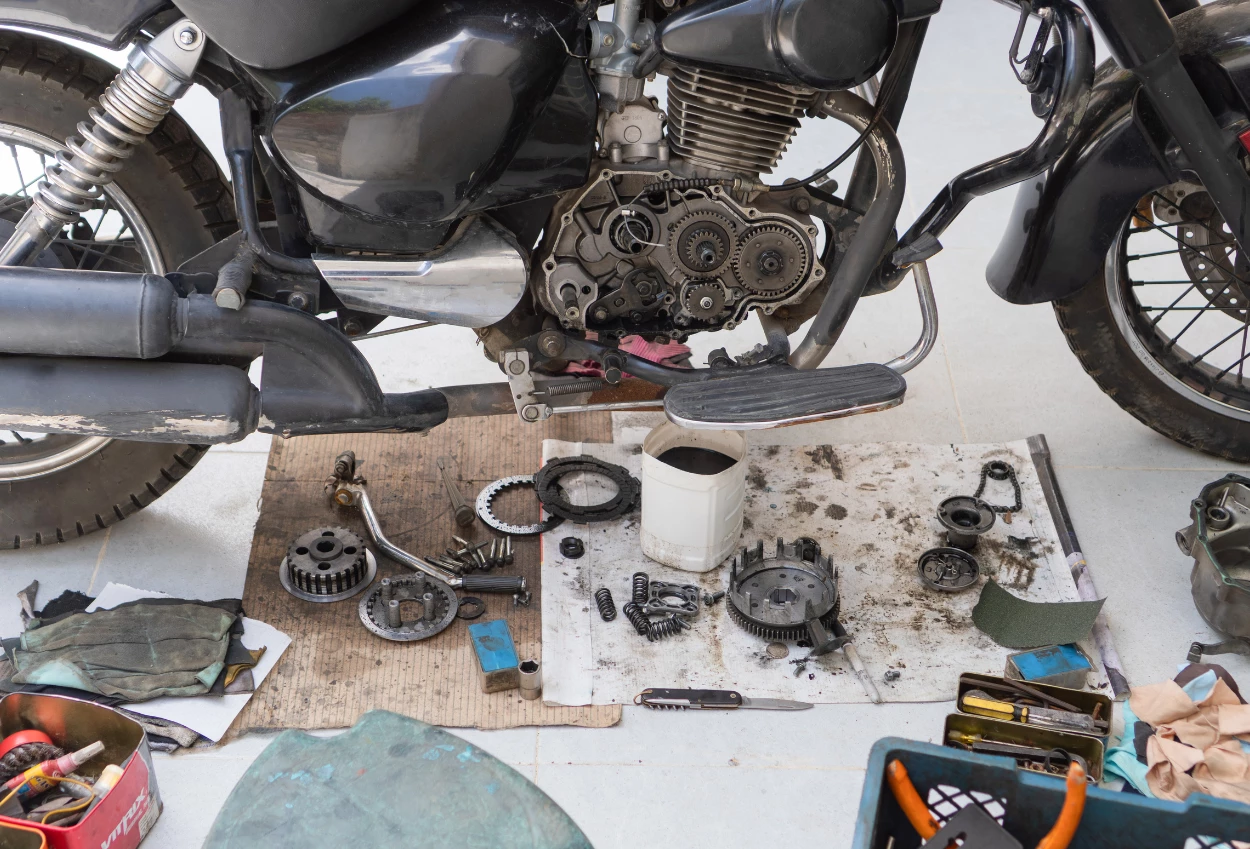 Apa Penyebab Oli Motor Bocor Begini Cara Mengatasinya!