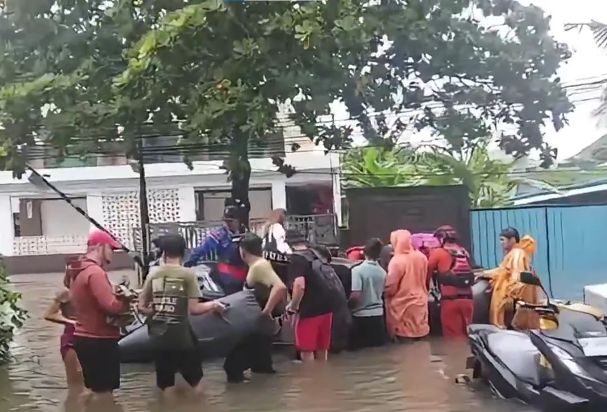 Bali Banjir hingga 1 Meter, Puluhan Tamu Hotel Terpaksa Dievakuasi