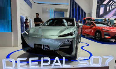 Changan Perkenalkan Dua Mobil Listrik di IIMS 2026 Lumin dan Deepal S07