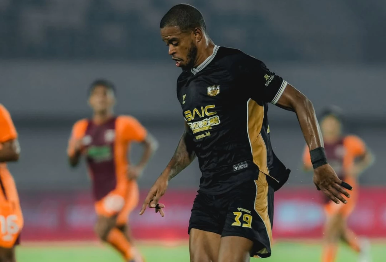 Dewa United vs Borneo FC 2 1 Alex Martins Pesta Gol di Babak Pertama