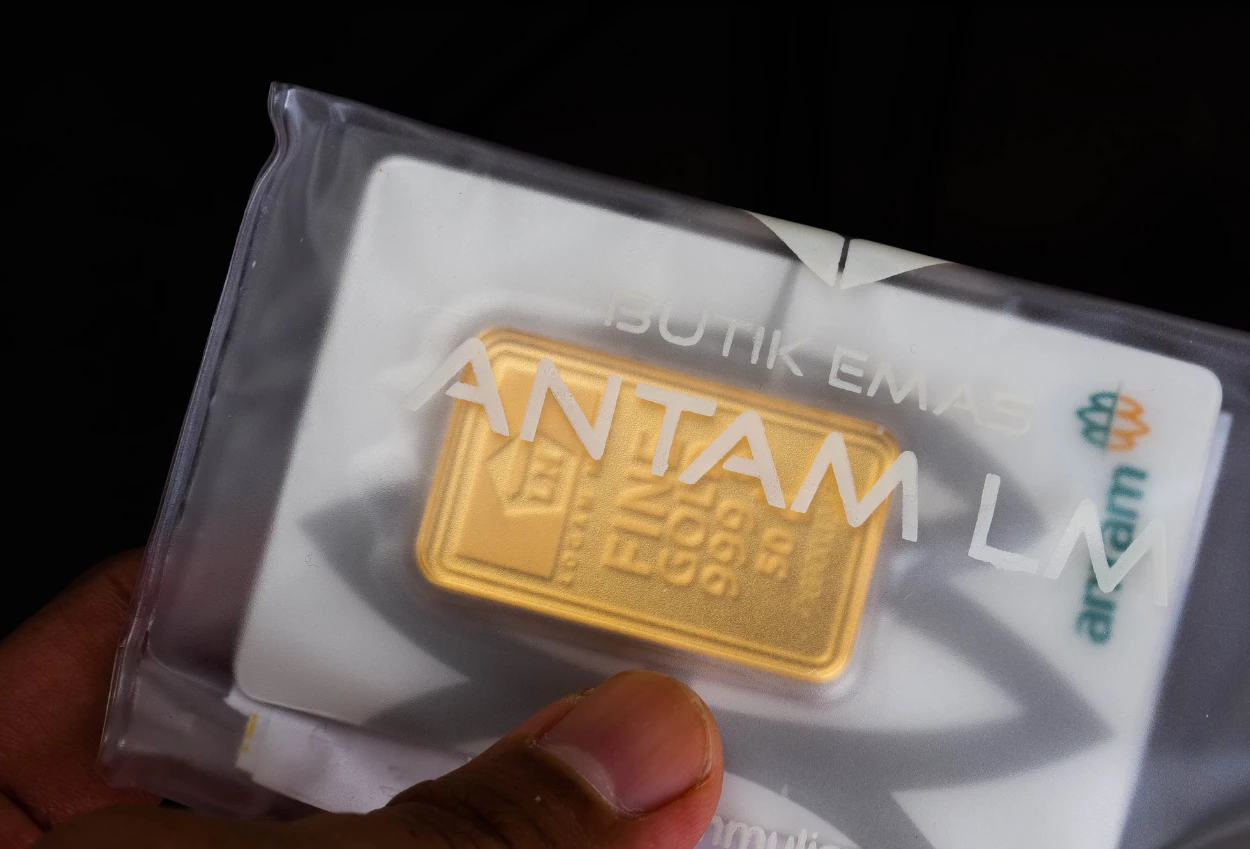 Harga Emas Antam Hari Ini 3 Februaru 2026 Kembali Melemah ke Rp2,8 Juta