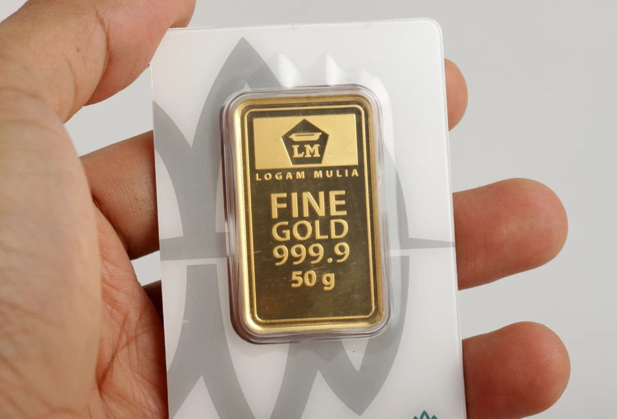 Harga Emas Antam Hari Ini 7 Februari 2026 Stagnan di Angka Rp2,9 Juta per Gram