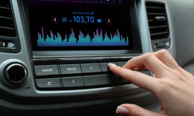 Head Unit Standar vs Aftermarket Mana yang Lebih Unggul untuk Audio Mobil