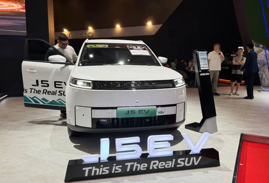 Jaecoo Tampilkan Mobil Listrik J5 di IIMS 2026, Andalkan Tipe Premium dengan Jarak Tempuh 490 Km (1)